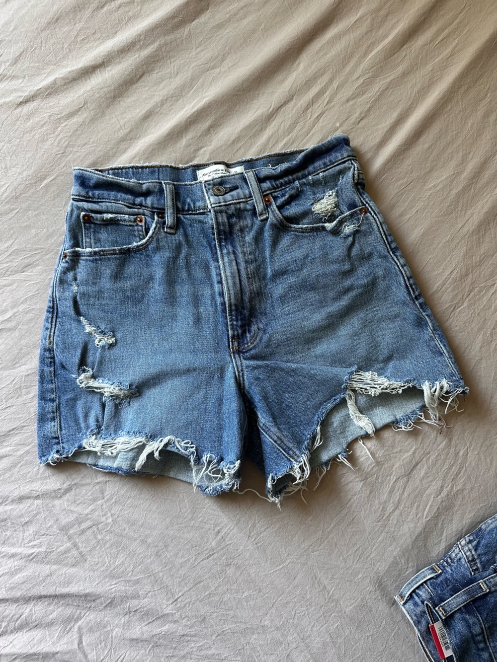 Abercrombie & Fitch High Rise Mom Short
